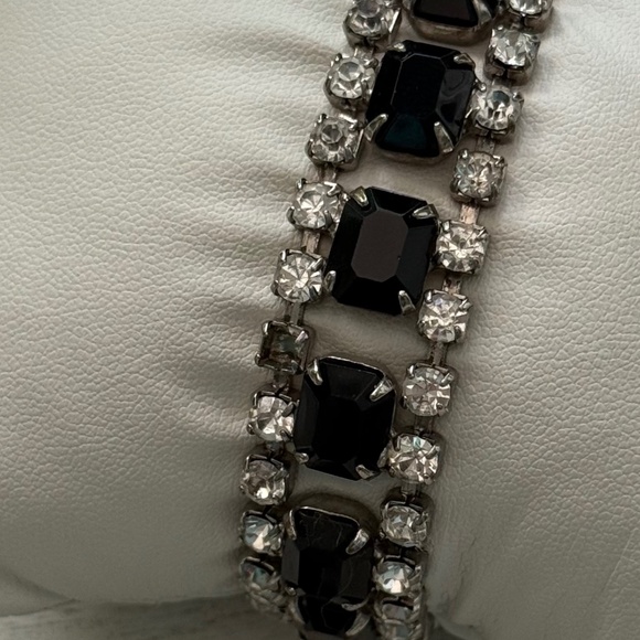 Vintage Black & Silvertone Full Parure Matching Jewelry Set Rhinestones - Picture 13 of 13